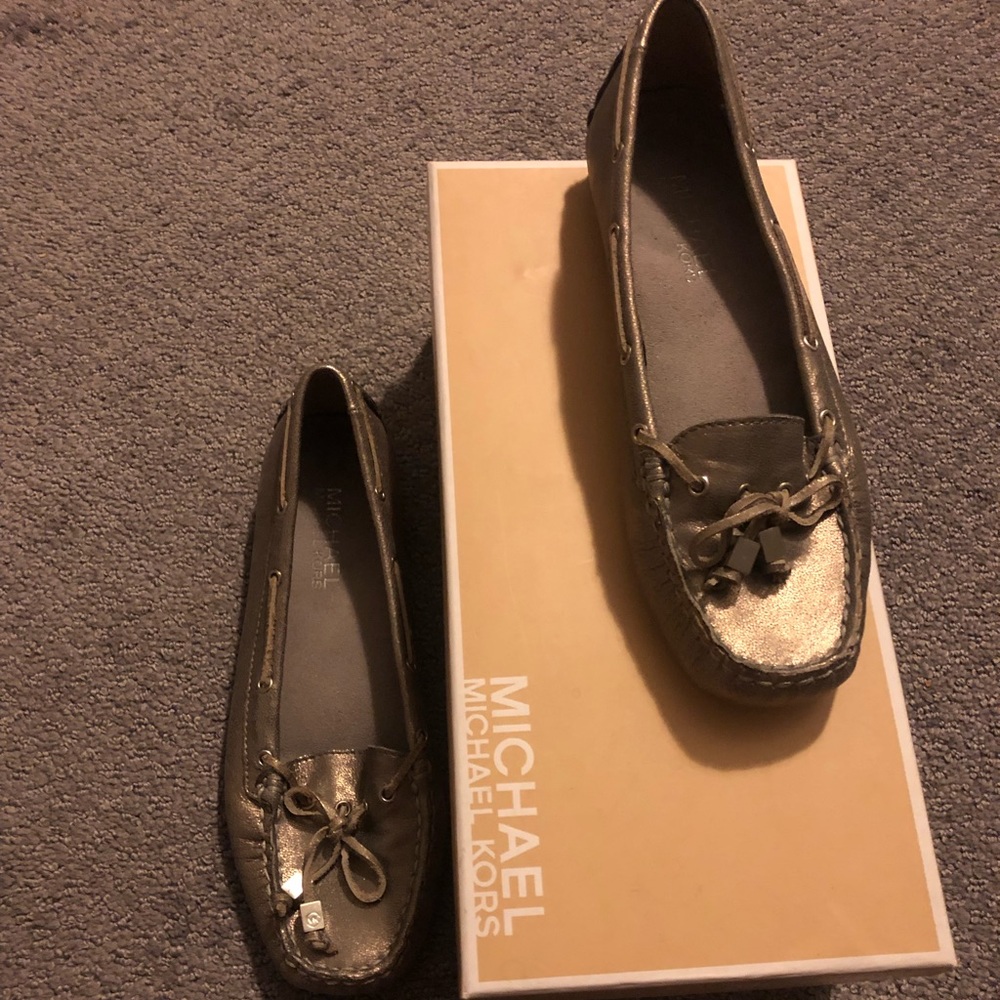 Michael Kors metallic loafers- like new condition